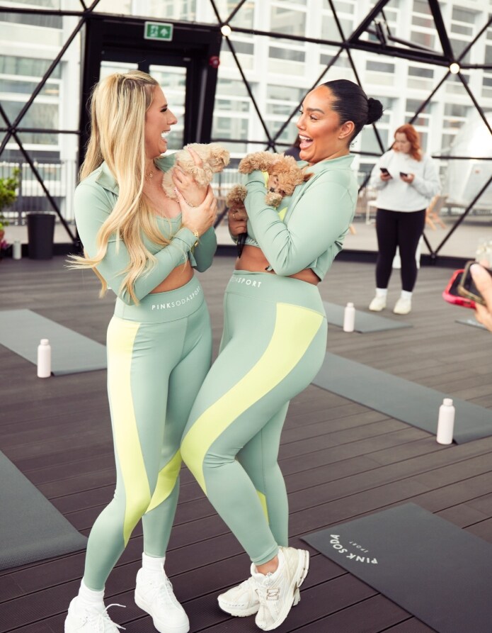 Cum să te îmbraci pentru yoga? puppy yoga