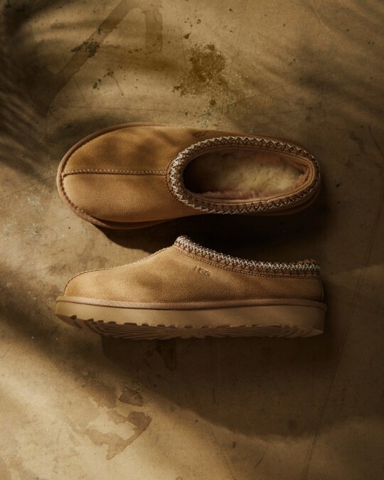 UGG